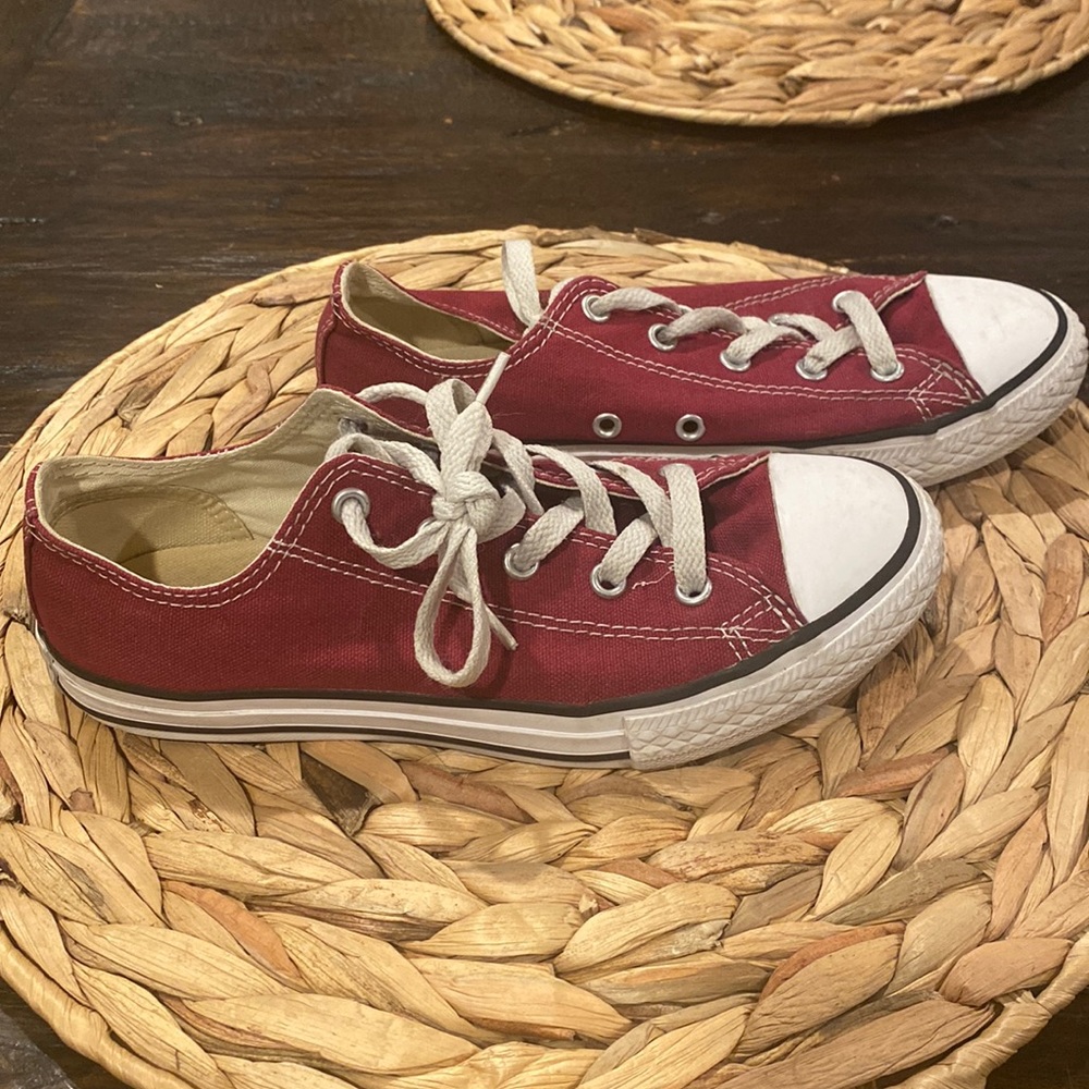 Chuck Taylor All Star Classic Burgundy Low Top Sneakers in a size 3